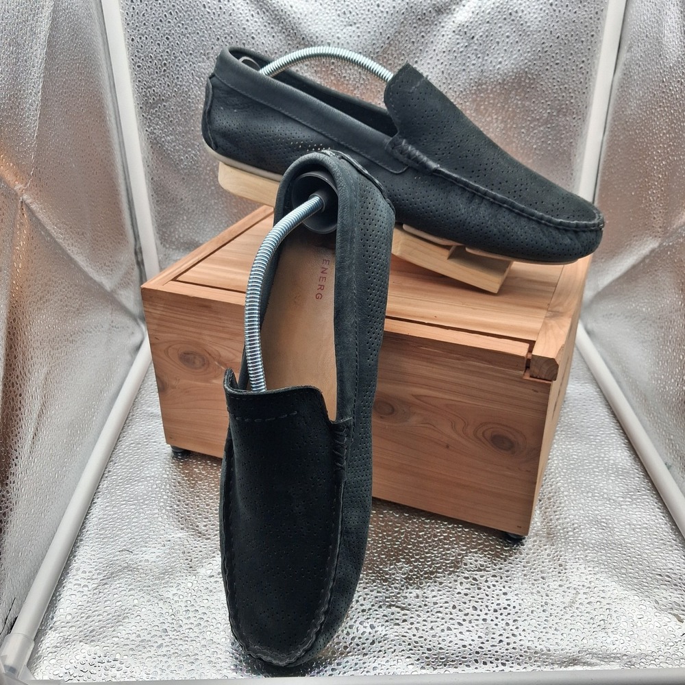 UGG Black Suede Slip On Loafers Men's Size 8.5  Mocs Casual Comfort Shoes